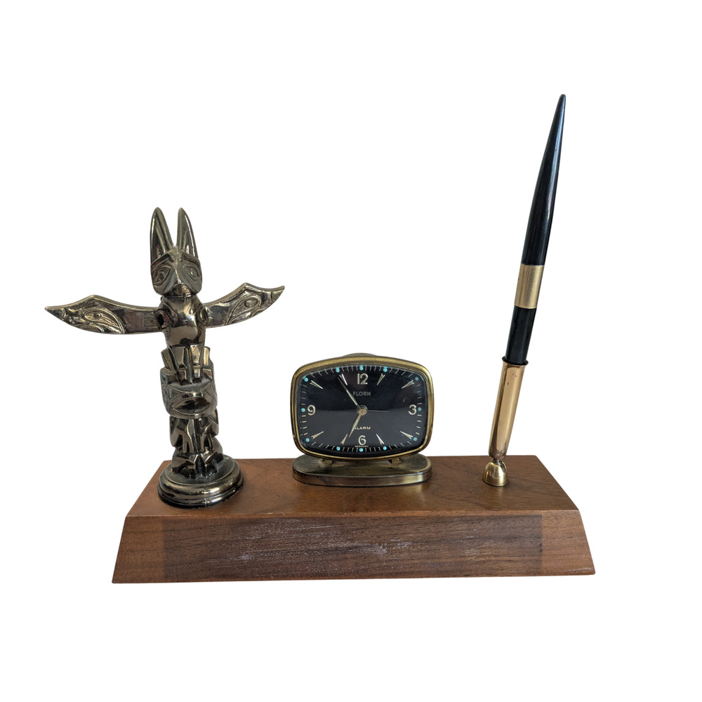 Vintage MCM Florn Desk Clock Pen Holder Totem Pole Alaska Wood Base Brass